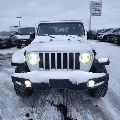 2023 Jeep Gladiator, $37000. Photo 6