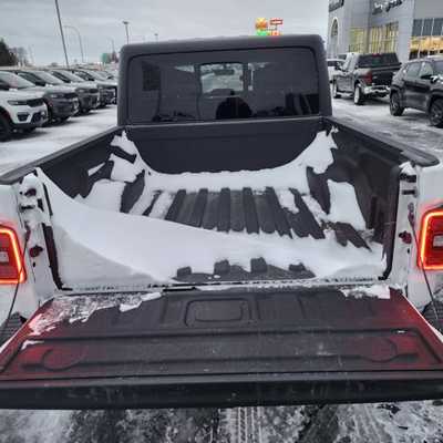 2023 Jeep Gladiator, $37000. Photo 8