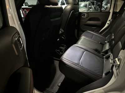 2023 Jeep Gladiator, $47000. Photo 7