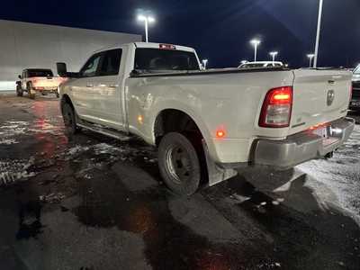 2021 RAM 3500 Crew Cab, $52000. Photo 3