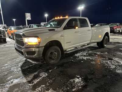 2021 RAM 3500 Crew Cab, $52000. Photo 4
