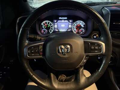 2020 RAM 1500 Crew Cab, $35500. Photo 11