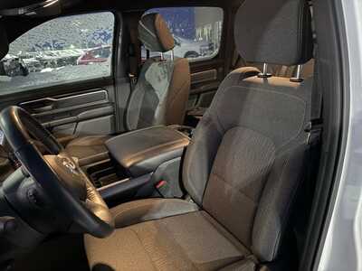 2020 RAM 1500 Crew Cab, $35500. Photo 9