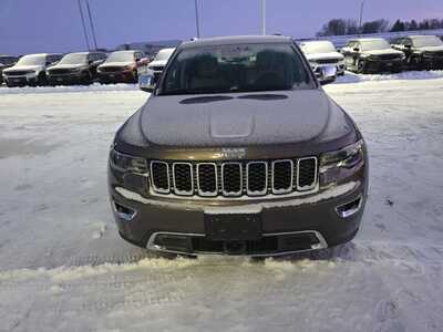2020 Jeep Grand Cherokee, $21000. Photo 2