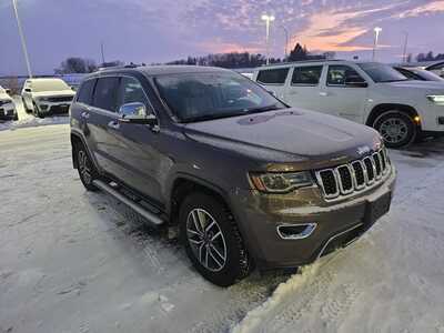2020 Jeep Grand Cherokee, $21000. Photo 3