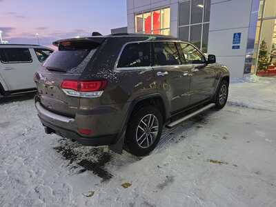 2020 Jeep Grand Cherokee, $21000. Photo 5