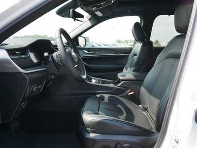 2025 Jeep Grand Cherokee L, $51001. Photo 4