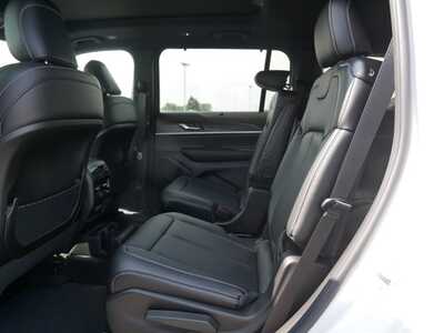 2025 Jeep Grand Cherokee L, $51001. Photo 5