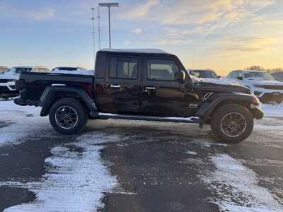 2020 Jeep Gladiator, $30000. Photo 2