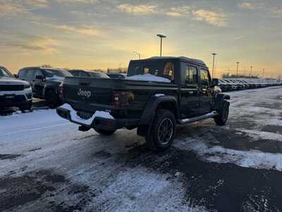 2020 Jeep Gladiator, $30000. Photo 3