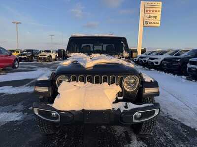 2020 Jeep Gladiator, $28000. Photo 7