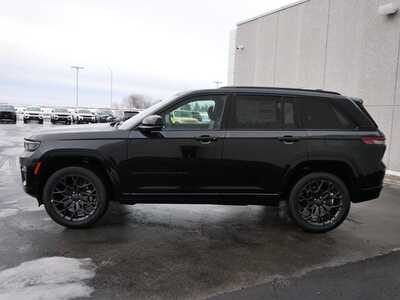 2025 Jeep Grand Cherokee, $61717. Photo 3