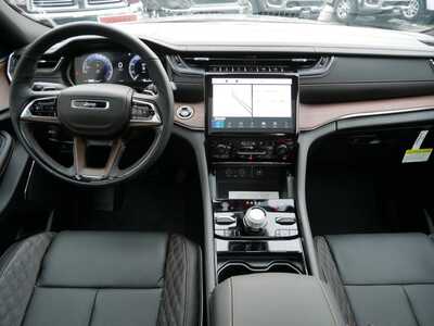 2025 Jeep Grand Cherokee, $61717. Photo 8
