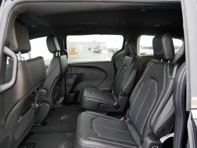 2026 Chrysler Pacifica, $41632. Photo 6