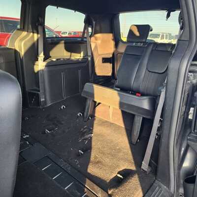 2016 Chrysler Town & Country, $9000. Photo 10