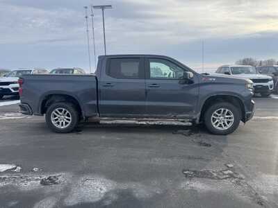 2022 Chevrolet 1500 Crew Cab, $30000. Photo 2