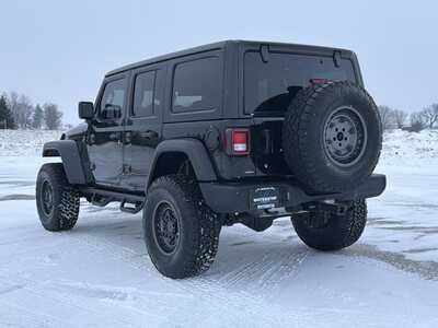 2020 Jeep Wrangler Unlimited, $30000. Photo 9