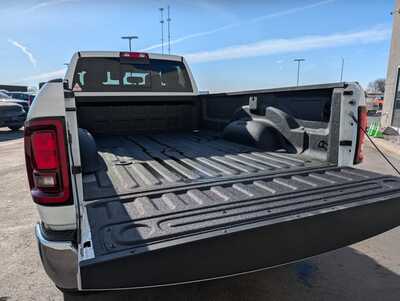 2026 RAM 3500 Crew Cab, $68313. Photo 7