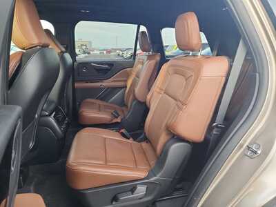 2021 Lincoln Aviator, $0. Photo 9
