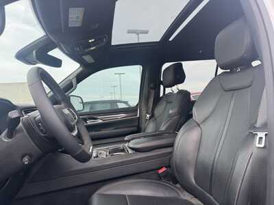 2024 Jeep Wagoneer, $0. Photo 9