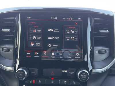2020 RAM 1500 Crew Cab, $27500. Photo 6