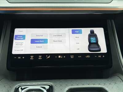 2024 Jeep Wagoneer, $36500. Photo 9