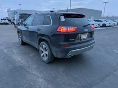 2020 Jeep Cherokee, $17000. Photo 4