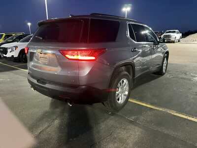 2021 Chevrolet Traverse, $24000. Photo 2