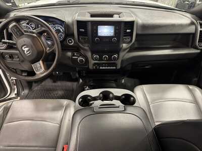 2022 RAM 3500 Crew Cab, $33000. Photo 4