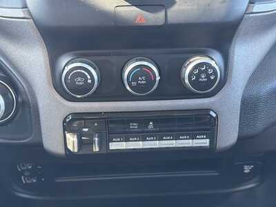 2019 RAM 3500 Reg Cab, $28000. Photo 9