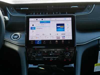 2025 Jeep Grand Cherokee, $44951. Photo 10