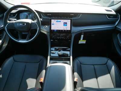 2025 Jeep Grand Cherokee, $44951. Photo 9