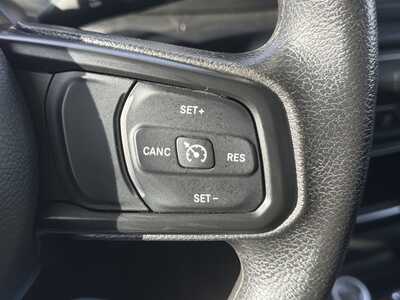 2023 Jeep Wrangler, $26000. Photo 11