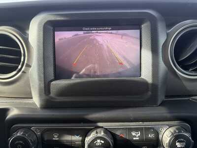 2023 Jeep Wrangler, $26000. Photo 6