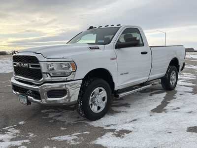 2020 RAM 3500 Reg Cab, $30000. Photo 2