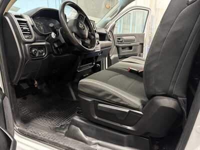 2020 RAM 3500 Reg Cab, $30000. Photo 3