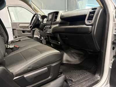2020 RAM 3500 Reg Cab, $30000. Photo 4