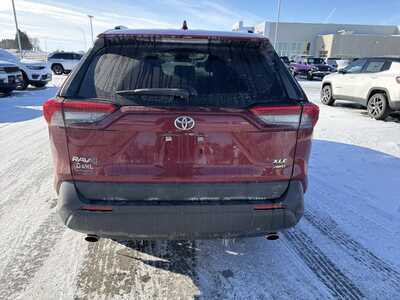 2019 Toyota RAV4, $25000. Photo 12