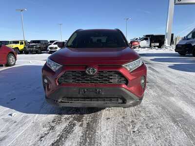 2019 Toyota RAV4, $25000. Photo 2