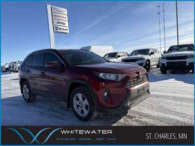 2019 Toyota RAV4, $25000. Photo 1