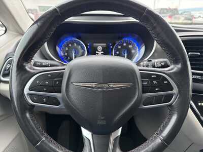 2020 Chrysler Pacifica, $17000. Photo 10