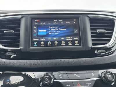 2020 Chrysler Pacifica, $17000. Photo 5
