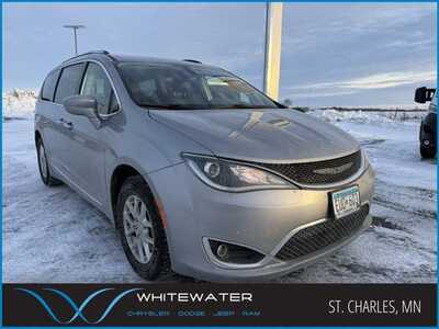 2020 Chrysler Pacifica, $18000. Photo 1