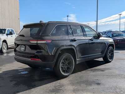 2026 Jeep Grand Cherokee, $47375. Photo 2