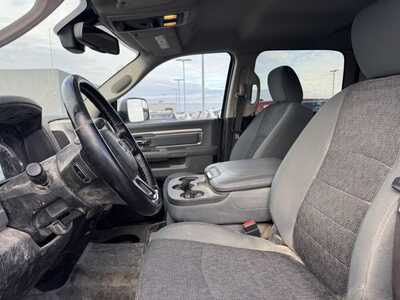 2017 RAM 2500 Crew Cab, $25000. Photo 9