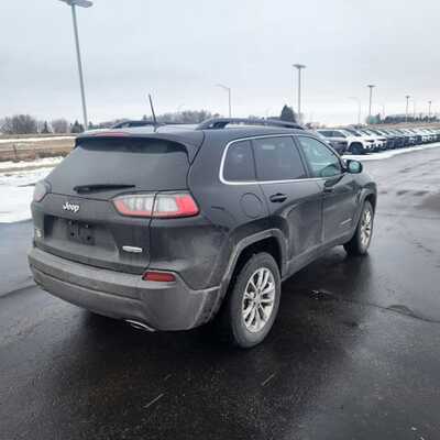 2022 Jeep Cherokee, $25000. Photo 2