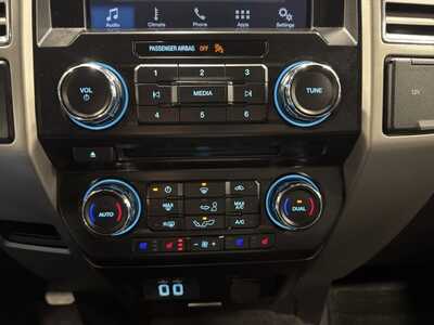 2016 Ford F150 Crew Cab, $22500. Photo 12