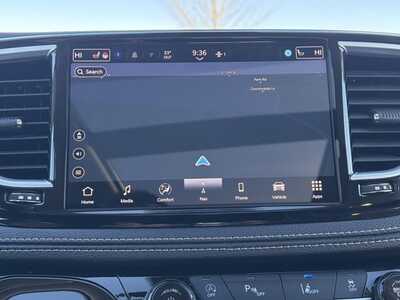 2024 Chrysler Pacifica, $35500. Photo 8