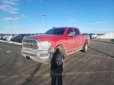 2022 RAM 2500 Crew Cab, $39000. Photo 5