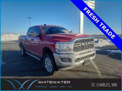 2022 RAM 2500 Crew Cab, $39000. Photo 1